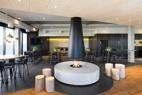 Burbury Hotel - Holiday Cairns 2