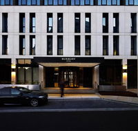 Burbury Hotel - Holiday Cairns