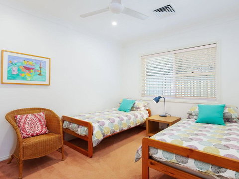 Bonito', 26 Bonito Street - Pet Friendly Housewith Aircon - Holiday Cairns 3