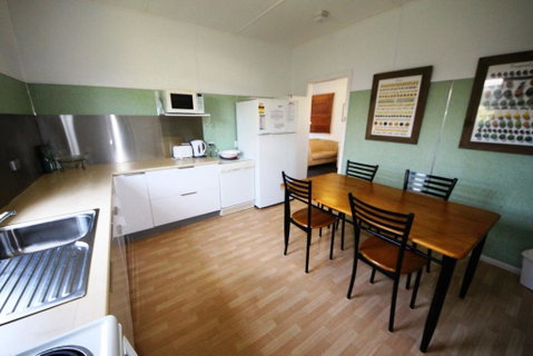 Bonnydoon At Hat Head (Pet Friendly) - Holiday Cairns 1