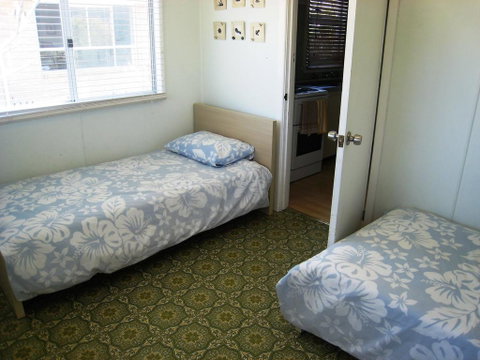 Bonnydoon At Hat Head (Pet Friendly) - Holiday Cairns 3