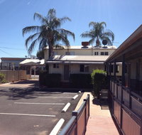 Bottle Tree Gardens Motel - Holiday Cairns