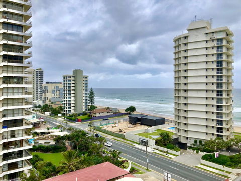 Bougainvillea Gold Coast Holiday Apartments - Holiday Cairns 1