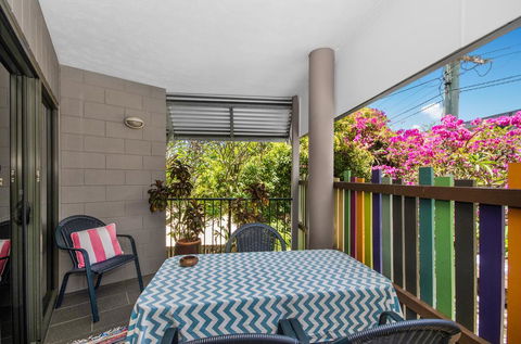 BOUTIQUE APARTMENTS BEACH LOCATION - Holiday Cairns 3