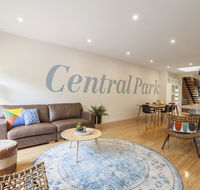 Boutique Stays - Central Park South Melbourne Townhouse - Holiday Cairns