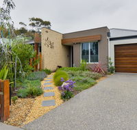 Boutique Stays - Seventh Street House in Parkdale - Holiday Cairns