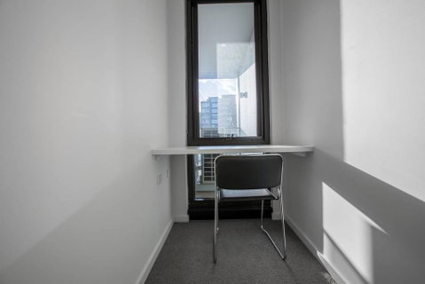 Brand New APT With Sea Views In Heart Of St Kilda - Holiday Cairns 1