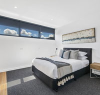 Brand new beachside studio apartment - Holiday Cairns
