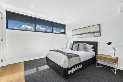 Brand New Beachside Studio Apartment - Holiday Cairns 0