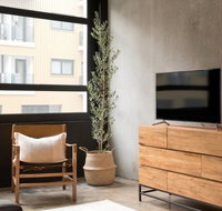 BRAND NEW BOUTIQUE WAREHOUSE 2BR APT KING BEDS KINGSTON in CANBERRA - Holiday Cairns