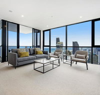 BRAND NEW Qube Broabeach Luxury 2 Bedroom - Holiday Cairns