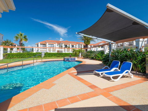 Breakers Block 3 - Unit 2 - Pool In Complex - Across The Road From The Beach - Holiday Cairns 2