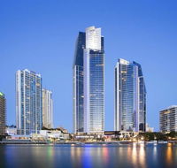 Breathtaking Views 4BD HIGH FLOOR Lux Apartment - Holiday Cairns