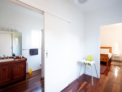 Bridle Guesthouse - Holiday Cairns 3