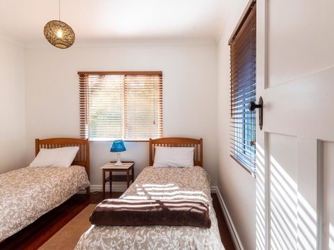 Bridle Guesthouse - Holiday Cairns 1