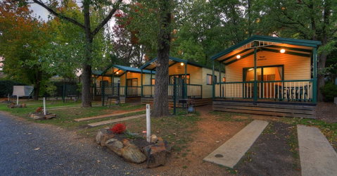 Bright Accommodation Park - Holiday Cairns 0