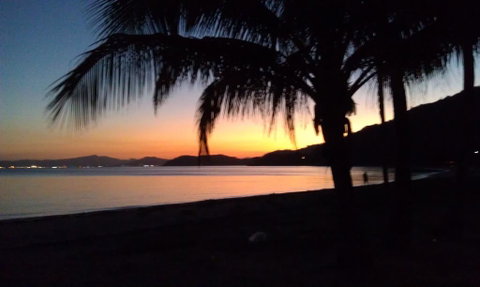Bright Point Elite - Holiday Cairns 0