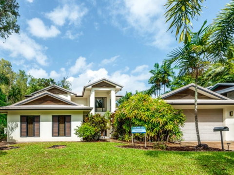 Brindabella - Palm Cove - Holiday Cairns 0