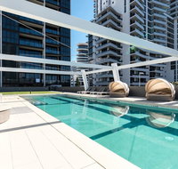 Broadbeach 2 Bedroom FREE WIFI Netflix  Parking - Holiday Cairns