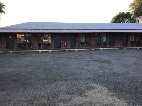 Bryants Motel - Holiday Cairns 2