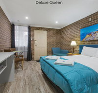 Buccaneer Motel - Deluxe Accommodation The Entrance - Holiday Cairns
