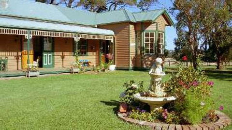 Butterfly Farm Bed And Breakfast Nirranda - Holiday Cairns 1