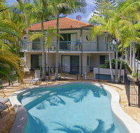 Byron Beach Flats - Holiday Cairns