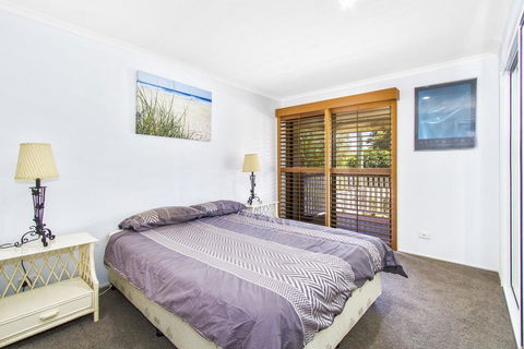 CABARITA BEACH BLISS - HOLIDAY HOME ON THE LAKE - Holiday Cairns 2