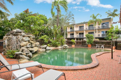Cairns City Sheridan - Holiday Cairns 2