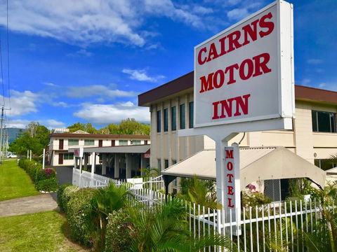 Cairns Motor Inn - Holiday Cairns 0