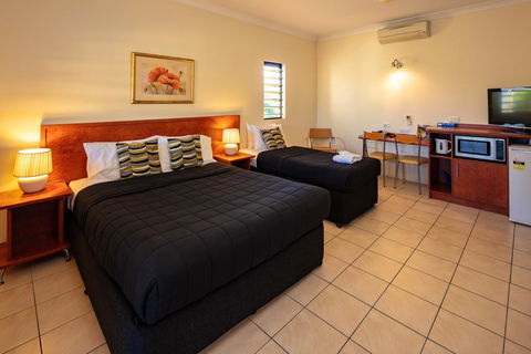 Cairns Queens Court - Holiday Cairns 3