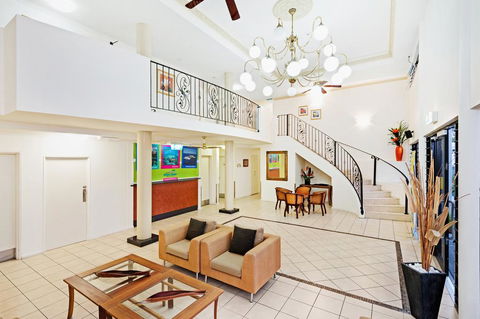 Cairns Queens Court - Holiday Cairns 0