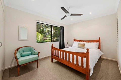 CALOUNDRA Stay - Holiday Cairns 1