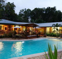 calypso corner. - Holiday Cairns