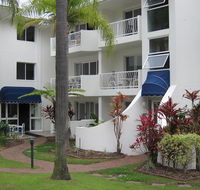 Cannes Court Apartments - Holiday Cairns