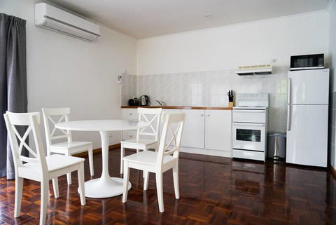 Canyon Walk House & Unit - Holiday Cairns 1