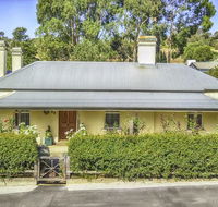 Captain Rodda's Cottage - Holiday Cairns