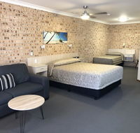 Cardiff Motor Inn - Holiday Cairns
