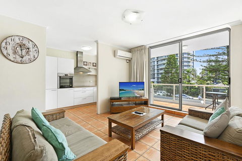 Carlton Apartments - Holiday Cairns 0