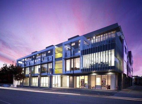 Caroline Serviced Apartments Brighton - Holiday Cairns 0