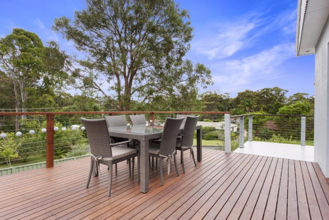 Carroll Ave 39 Mollymook - Holiday Cairns 1