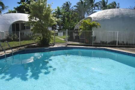 Casablanca Dome Trinity Beach - Holiday Cairns 2