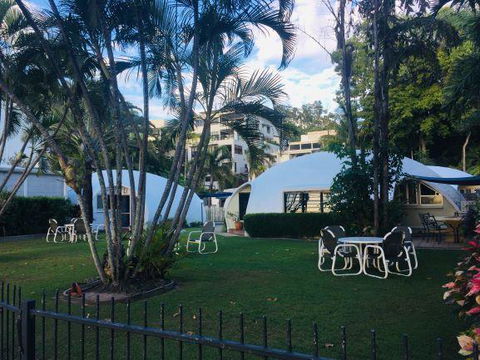 Casablanca Dome Trinity Beach - Holiday Cairns 0