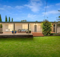 Casual Beachin It Family Getaway- with Bungalow on Beachfront - Holiday Cairns
