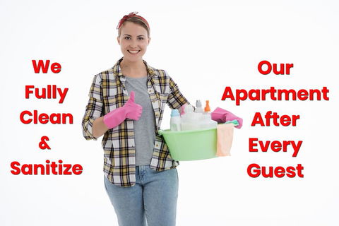 CBD Views-With FREE Wine Free-Carpark-Netflix-WiFi - Holiday Cairns 1