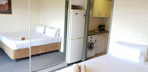 Cedarwood Apartments - Holiday Cairns 3