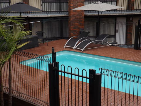 Central Court Motel Warrnambool - Holiday Cairns 2