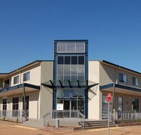 Centrepoint Apartments Griffith - Holiday Cairns