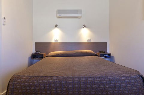 Chalambar Motel - Holiday Cairns 2