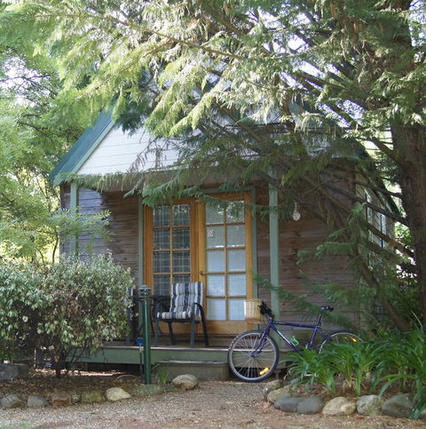 Chalets Lumineux - Holiday Cairns 3